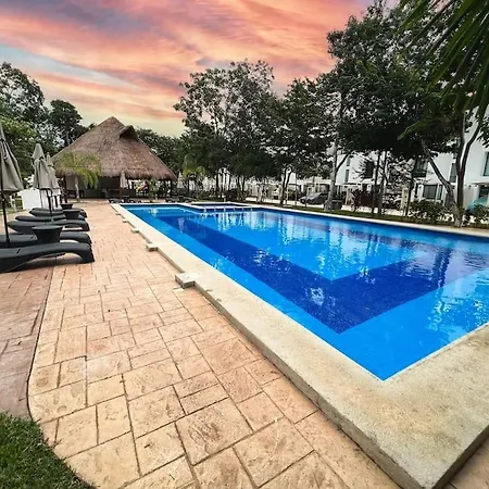 Bali Life Style Villa, Beautiful 3Brs 2.5 Bath Beach House.